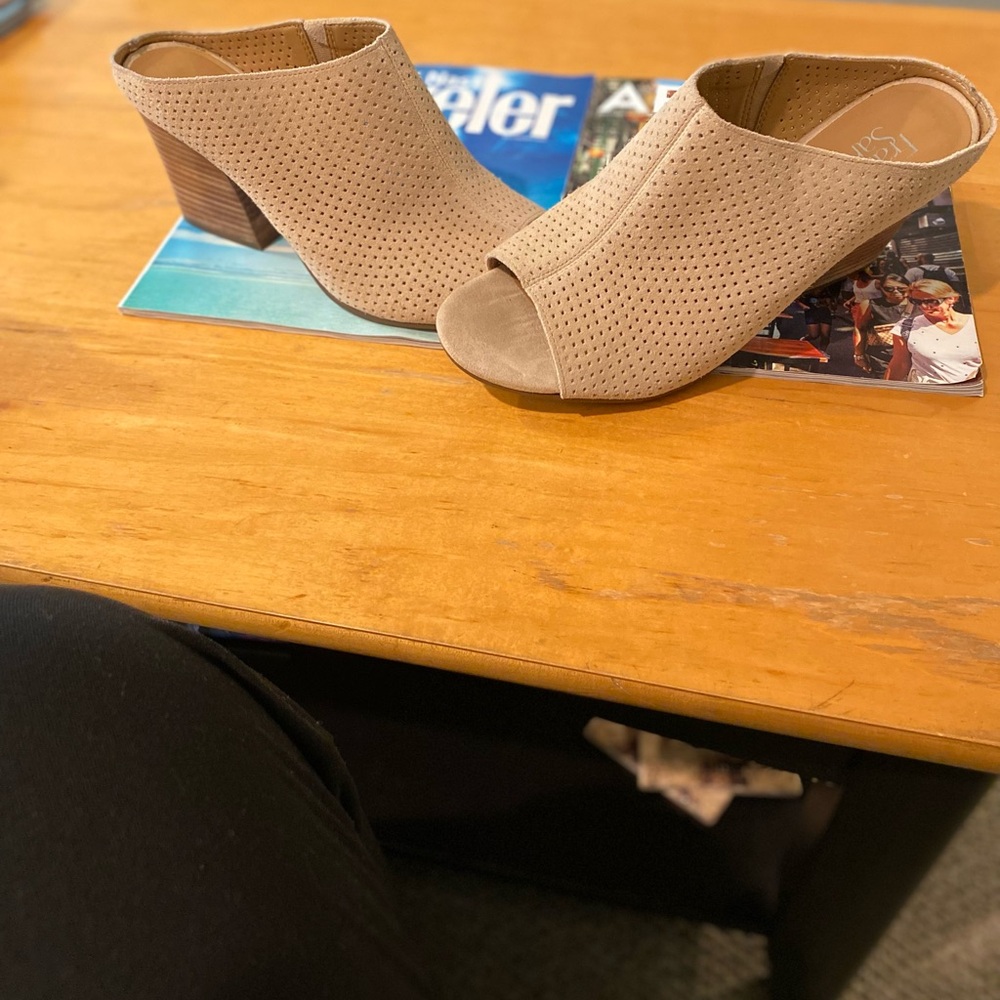 Franco Sarta Open Toe, Mule With Block Heel. - image 3